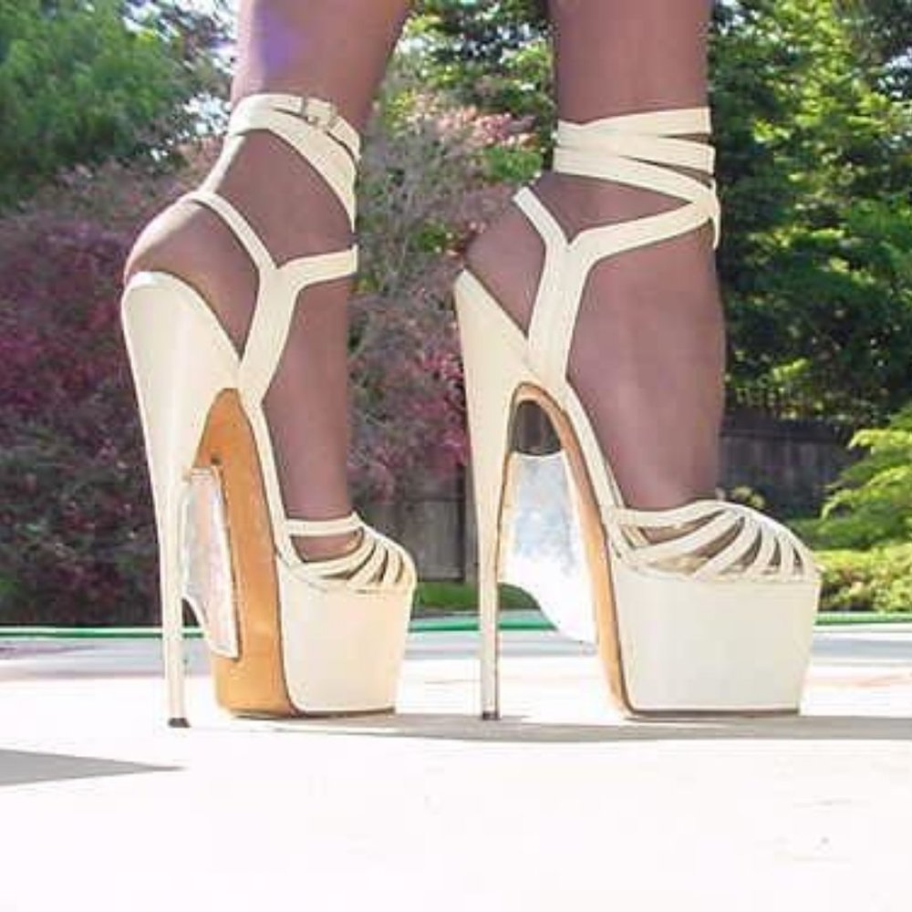 LOOKING FOR ANY HEEL LIKE THESE